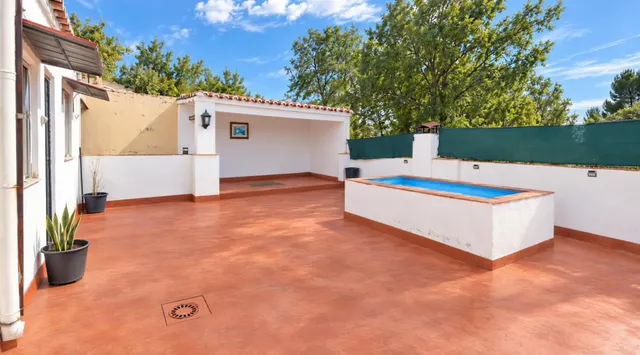 Tres plantas y una casa que guarda el cielo con piscina para el final.!! — 31