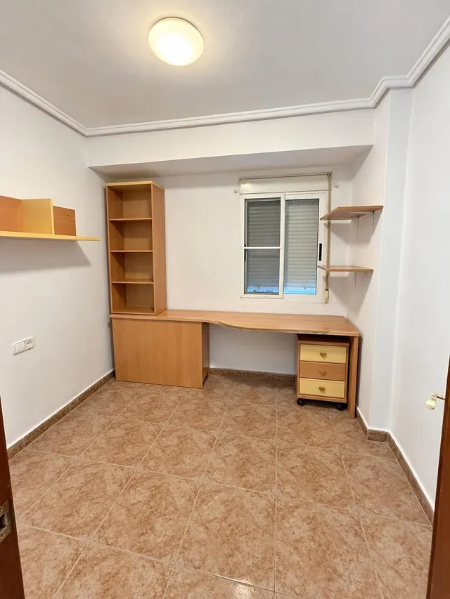 Piso de 3 habitaciones con terraza en Marxalenes — 17