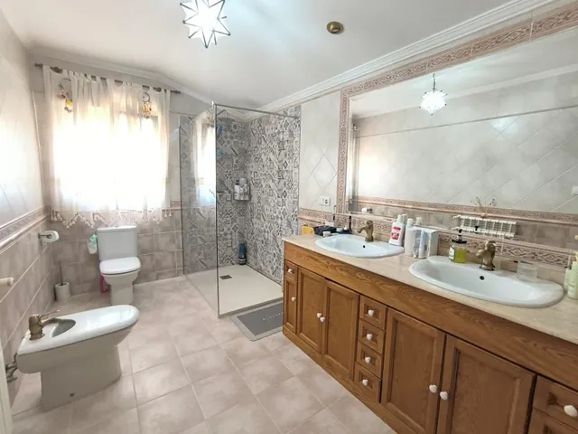 Villa 6 habitaciones 300m² en venta - Ayuntamiento — 12