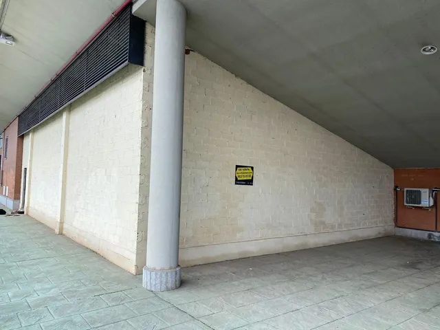LOCAL A LA VENTA EN MARÍA AUXILIADORA — 2