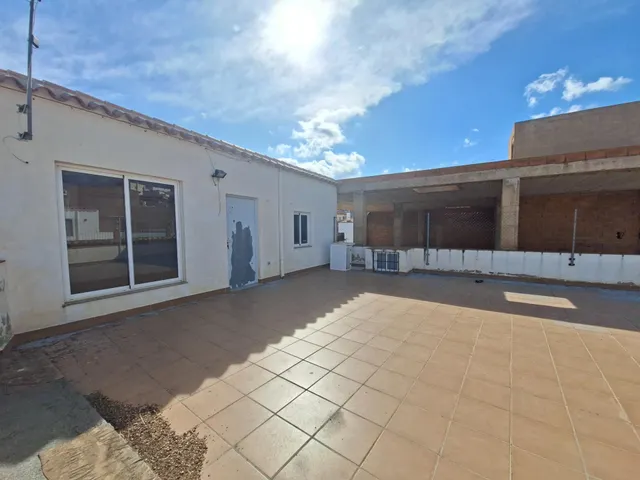 SE VENDE CASA EN ABRUCENA — 34