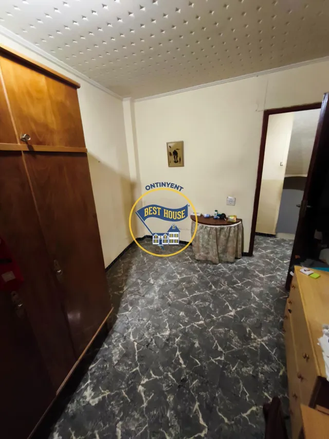 ¡¡OPORTUNIDAD!! ¡CASA CON 4 DORMITORIOS Y EN CONDICIONES DE USO A PRECIO INSUPERABLE! — 23