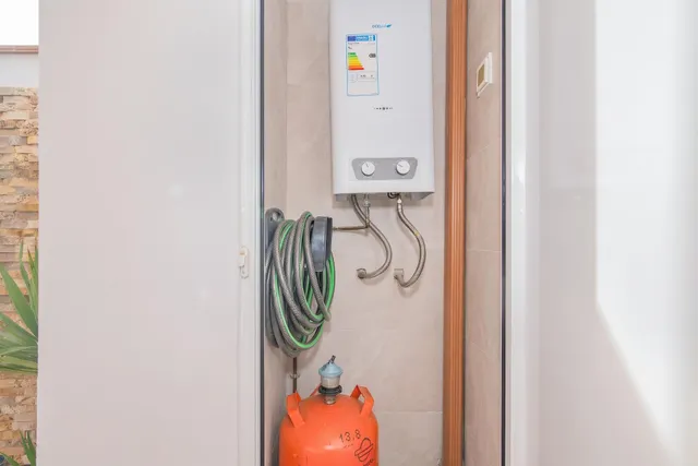 Magnífica Casa en Peligros (Granada) – Lista para Entrar a Vivir — 16