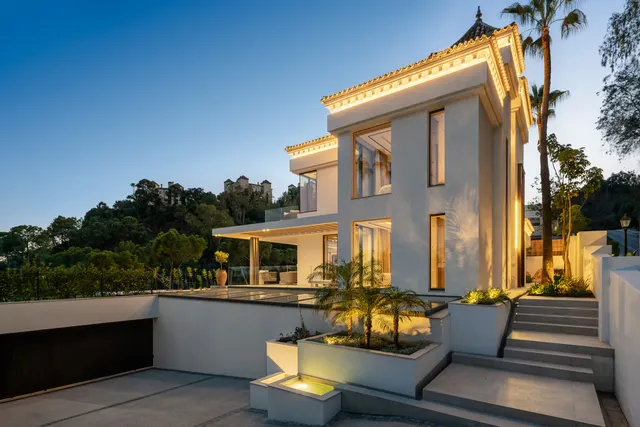 Chalet 6 habitaciones 771m² en venta - Costa del Sol — 32