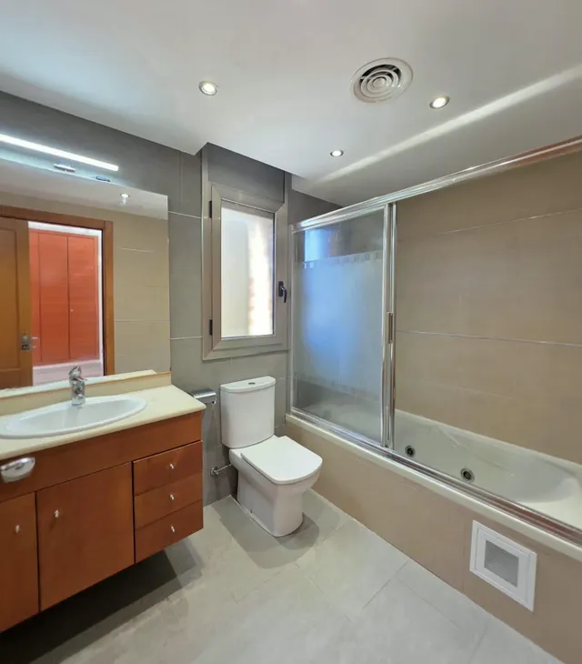 CASA CON JARDIN DE 4 habitaciones EN BARENYS — 32