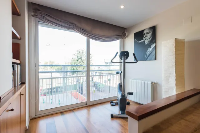 Amplia y Elegante Vivienda con Excelentes Acabados — 7