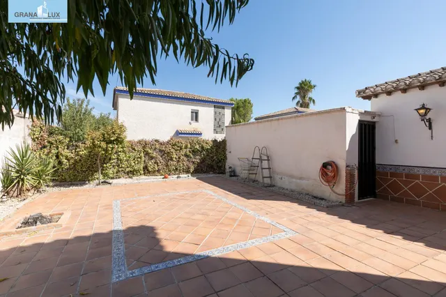 TU NUEVA VIVIENDA EN URBANIZACION EXCLUSIVA JUNTO A GRANADA — 5