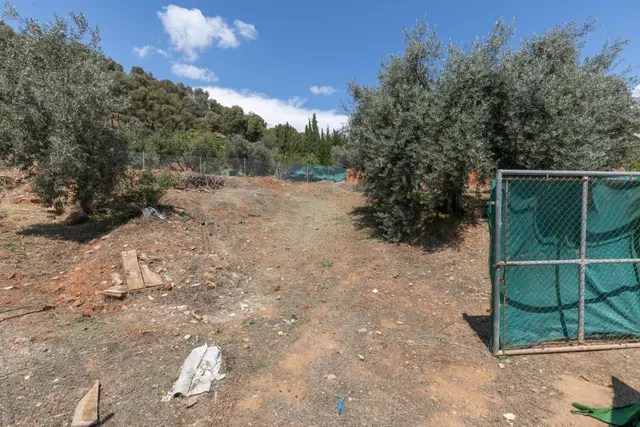 Parcela Urbanizable en Carretera de la Sierra — 8