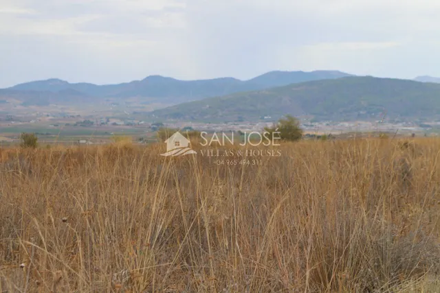 VENTA DE TERRENO EN JUMILLA — 9