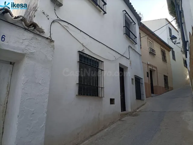 Casa en Baena (Córdoba) próxima a la Iglesia San Francisco.  - foto 3