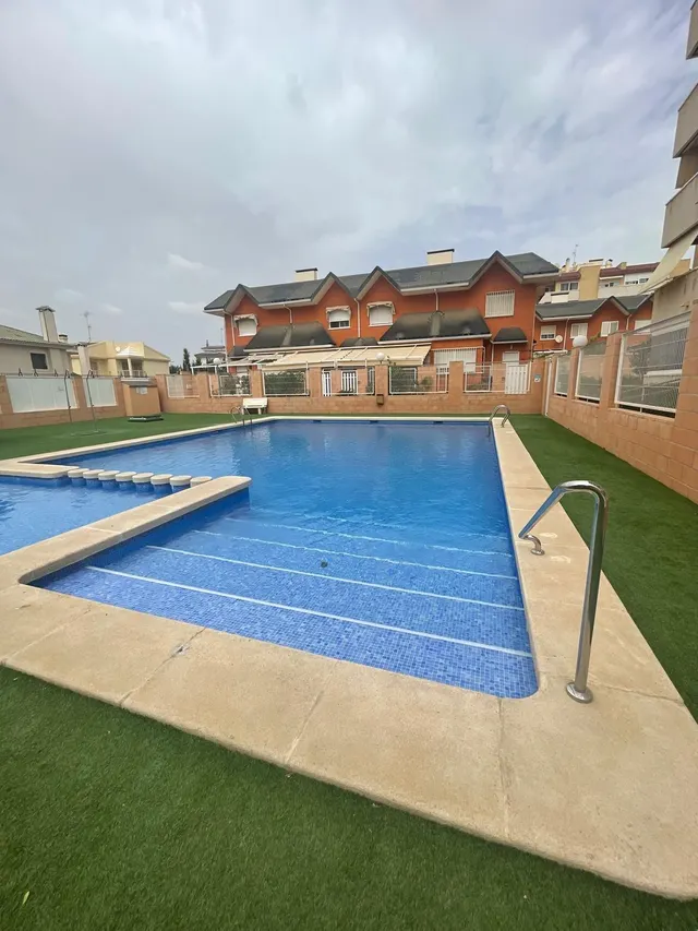 SE VENDE PRECIOSO ADOSADO EN CIUDAD JARDIN — 4