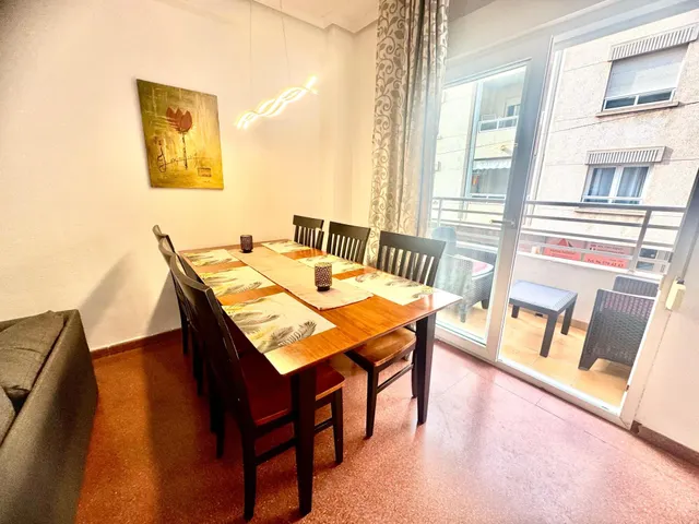 Apartamento con licencia turística de 3 dormitorios a tan solo 350 del mar — 9