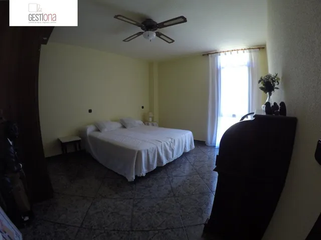 EXCLUSIVIDAD Y TRANQUILIDAD A UN PASO DE LA PLAYA.ARNUERO — 36
