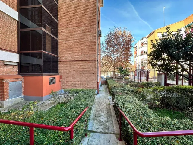 Piso 3 habitaciones 68m² en venta - Entrevías — 23