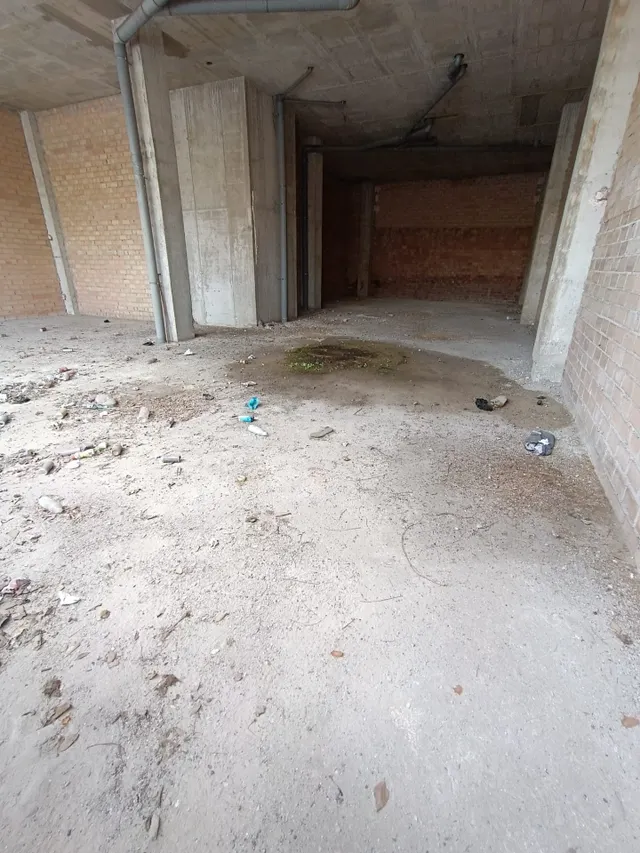 GRAN LOCAL COMERCIAL EN VENTA O ALQUILER — 2