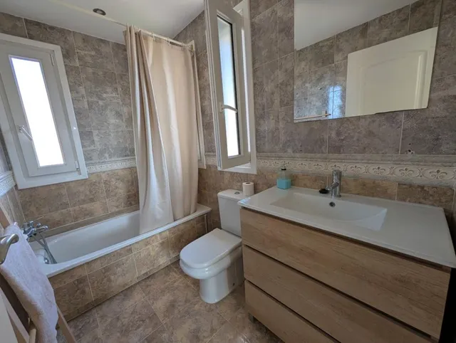 Casa de pueblo en Venta en Linea De La Concepcion, La Cádiz — 27