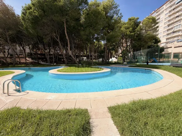 Gran ático dúplex en torrevieja: 3 hab, 2 baños, 1 aseo — 4