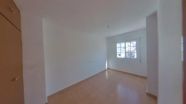 Venta de Vivienda el Marbella, Málaga. Activo Inmobiliario Sin Posesión / Alquilado / No se Puede Visitar. — 11