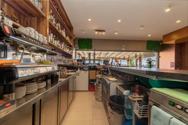 Traspaso de restaurante en primera línea de playa – Fuengirola — 4