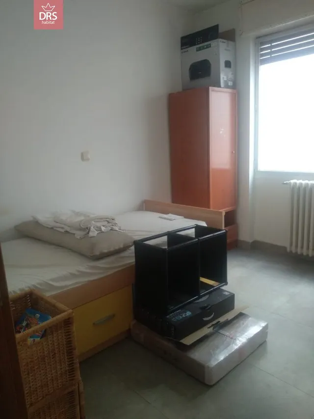 PISO EN PLENO CENTRO, CL MARTINEZ VILLENA AL LADO DEL ALTOZANO — 26