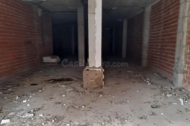 Local comercial 271m² en venta - Ciutat del Transport-La Sal - foto 4
