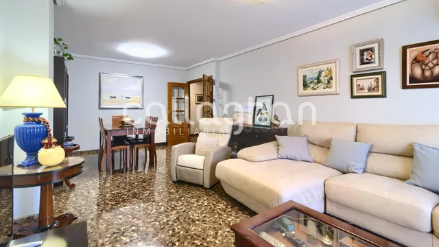 Amplio piso en Ciudad de las Artes y las Ciencias, listo par - foto 2