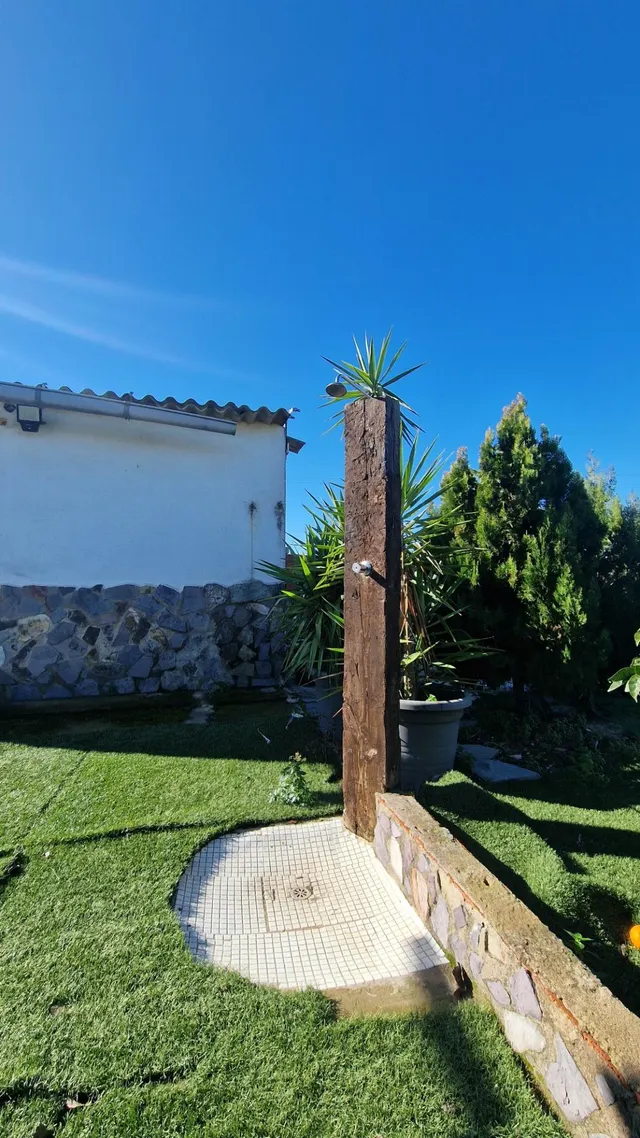 ALQUILER CHALET CON PARCELA EN HIGUERA DE VARGAS — 41
