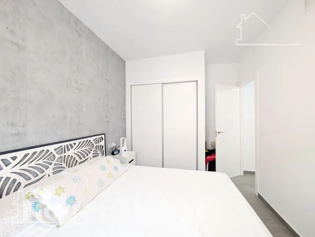 ¡Precioso Chalet! Seminuevo, amplio y luminoso, con piscina privada, garaje y jardín — 17