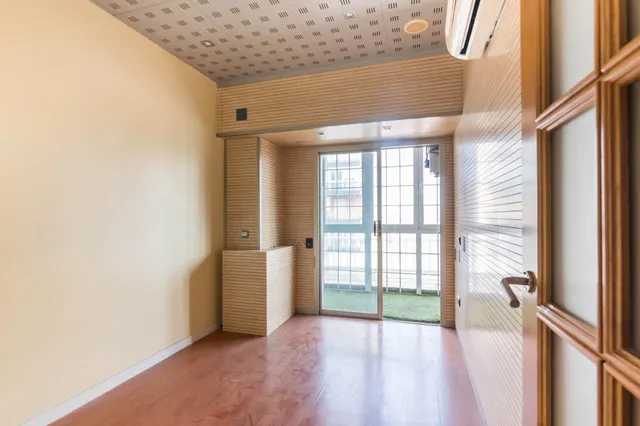 Amplio Piso en Venta en el Corazón de Murcia por €600,000 — 28