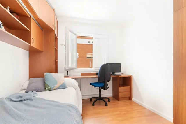 venta piso 5 habitaciones en Pamplona — 24