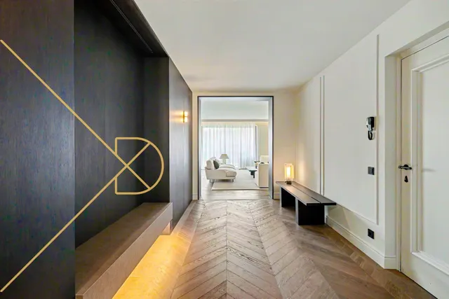 Exclusivo piso alto reformado de 230 m2 + 20 m2/tza. Turó Park — 16
