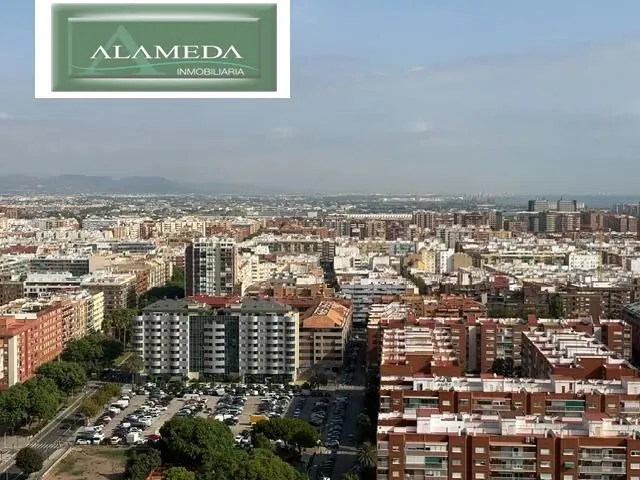 VISTAS A LA CIUDAD DE CIENCIAS — 39