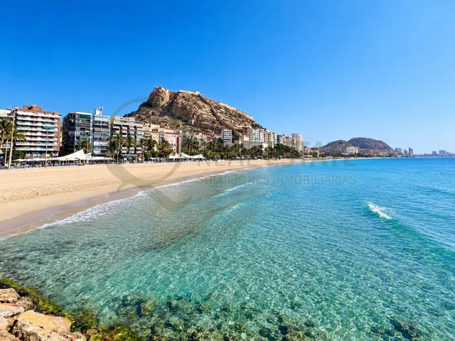 Piso de 3 habitaciones en Playa de San Juan a unos pocos pasos del mar — 22