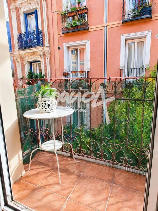 Apartamento en venta en Lavapiés, Madrid - foto 2