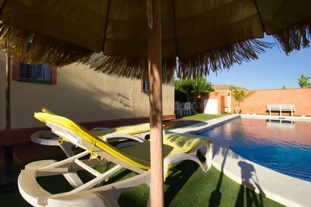 Chalet independiente en Almensilla: espacio, confort y equil - foto 4