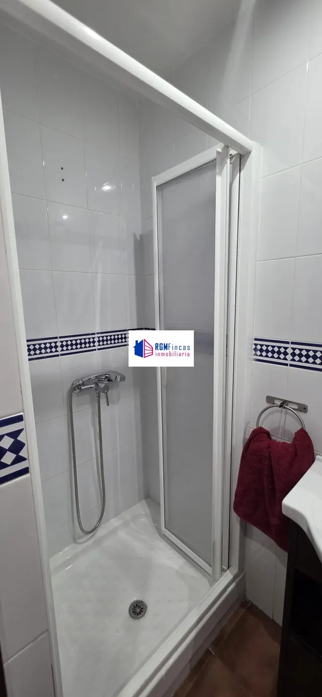 Piso 3 habitaciones 84m² en alquiler - Reina Mercedes - Heliópolis — 24