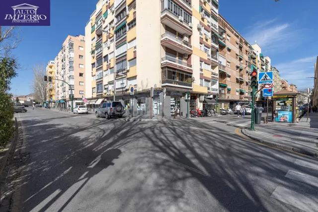 Estupendo piso  en la última planta en calle doctor azpitarte — 39