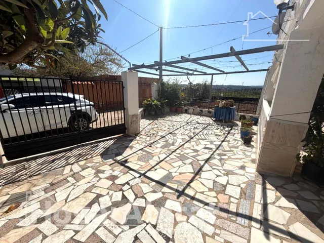 ¡VISTAS A LAS MONTAÑAS! CHALET CON TERRENO RÚSTICO, TERRAZA, PISCINA Y GARAJE CUBIERTO — 23