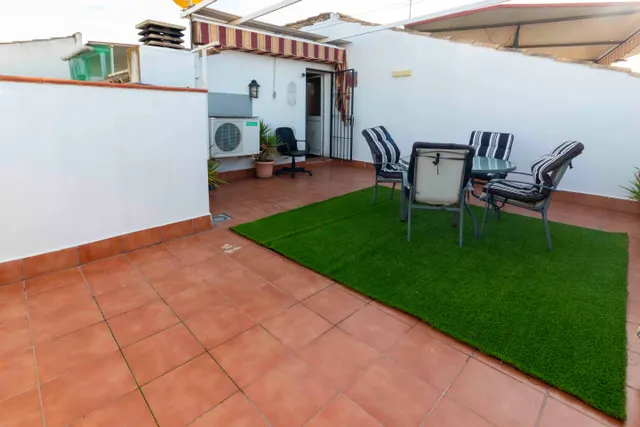 Amplia Casa en Badajoz - Ideal para Familias (Bda San Miguel) — 41