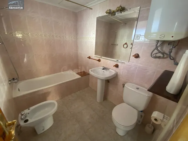 Grupo la Noria VENDE casa independiente con patio en Argamasón. Situado a 20 Kilometros de Albacete capital — 4
