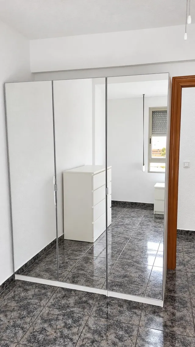 ¡Atención Inversores! Se vende piso alquilado de 3 Dormitorios en La Florida, Alicante — 18