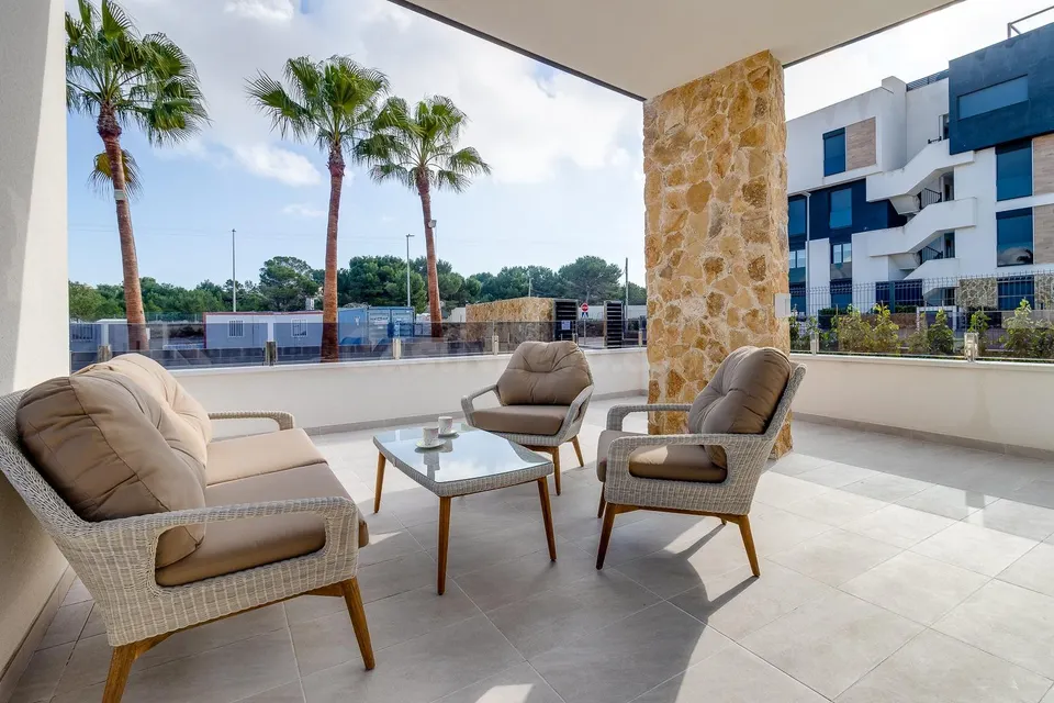 Moderno Apartamento Nuevo en Torrevieja - ¡Tu Hogar Ideal!