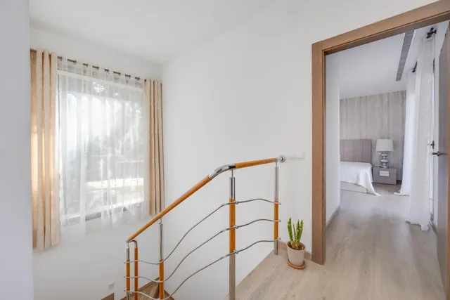 GRAN VILLA EN SAN MIGUEL: 4 HAB, 3 BAÑOS — 16