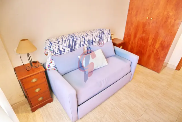 Planta baja en venta en el centro de Guardamar del Segura con gran terraza privada y piscina comunitaria — 24