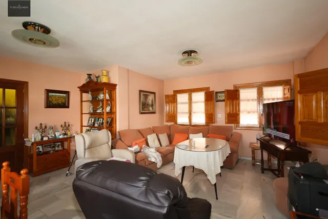 Chalet independiente con piscina en Híjar, Las Gabias — 7