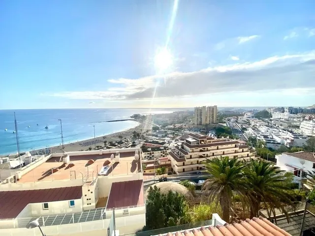 Fantástico Ático con Vistas Panorámicas a Mar y a Playa de l