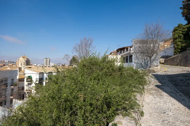 Parcela en Granada Centro — 17