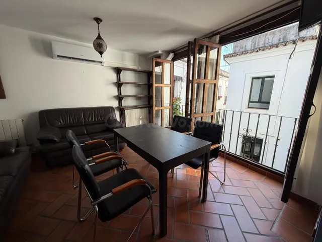 ¡Piso reformado con licencia turística a 5 minutos de La Mez - foto 2