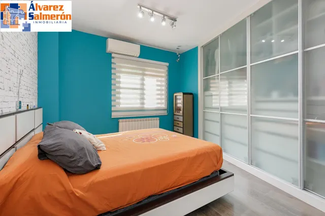 ¡Tu nuevo hogar te espera en Churriana de la Vega! Casa adosada con patio, garaje y futura parada de metro a pocos pasos. — 15