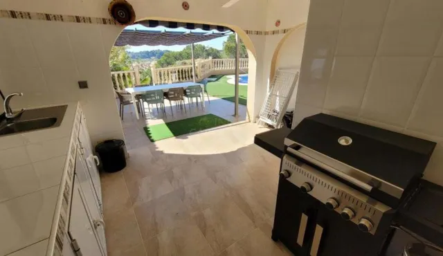 Villa 3 habitaciones 160m² en venta - Mil Palmeras — 28